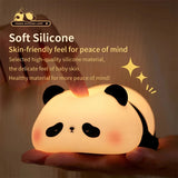 LED-natlampe i silikone formet som en panda