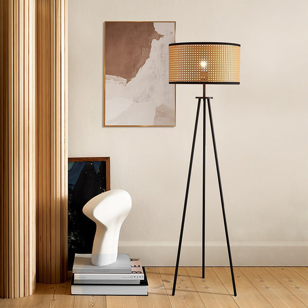 Gulvlampe i bambus – minimalistisk høj standerlampe