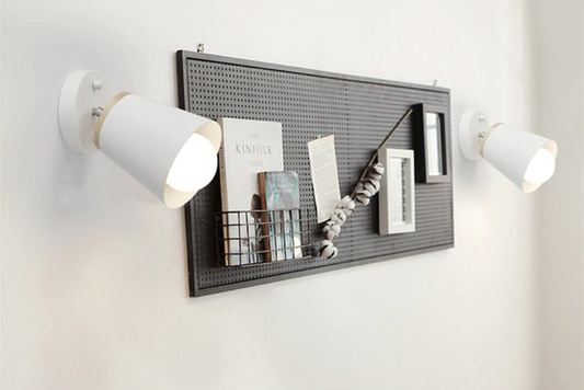 Væglampe i jern – Jenne | Nordisk design