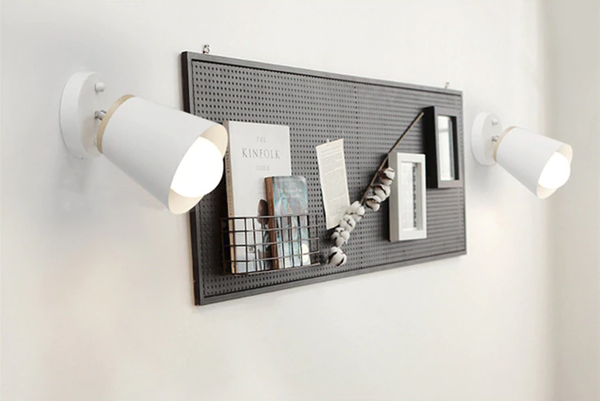 Væglampe i jern – Jenne | Nordisk design