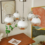 Lysekrone i glas med blomsterform – moderne klassisk loftlampe til stuen