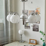 Lysekrone i glas med blomsterform – moderne klassisk loftlampe til stuen