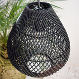 Boho sort håndflettet rattanpendel
