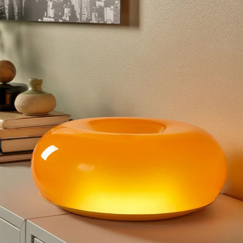 Bordlampe i glas med donutform