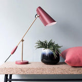 Bordlampe i jern – nordisk
