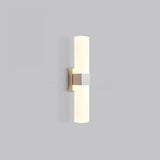 Minimalistisk prismeformet LED-væglampe i metal