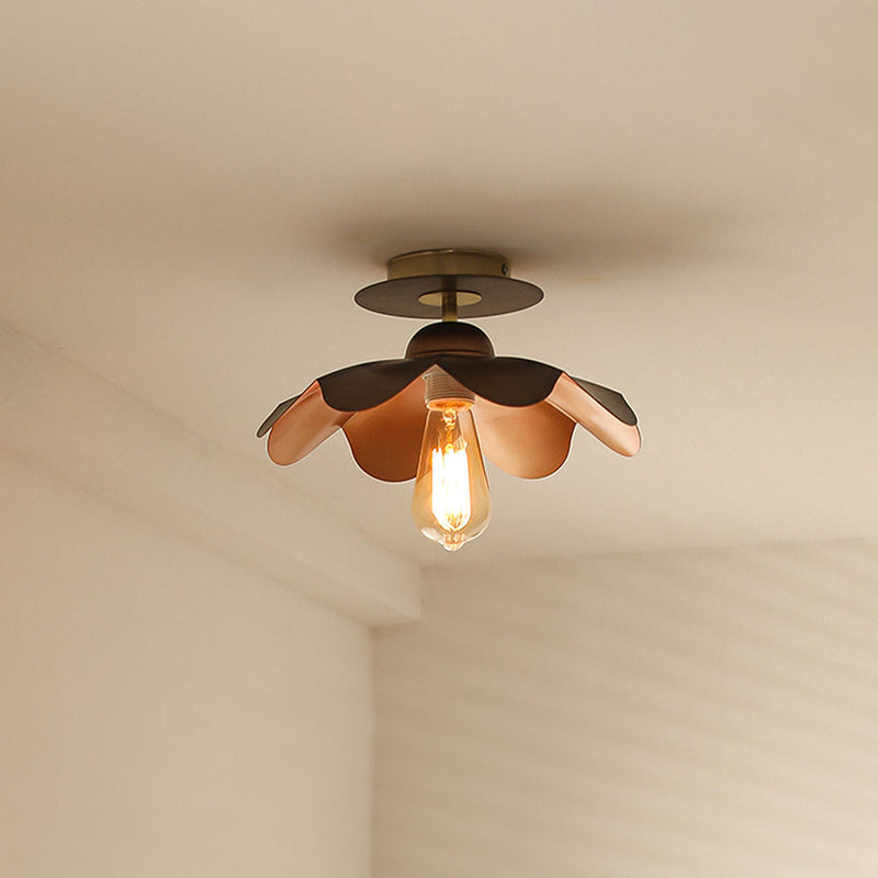 Loftlampe i jern til stuen (brun) – loftbelysning