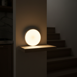 Væglampe med magnet og sensor – trådløs LED til trappe og skab