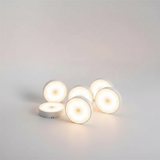 Væglampe med magnet og sensor – trådløs LED til trappe og skab