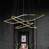 Loftlampe med polygonform – moderne geometrisk loftbelysning til stuen