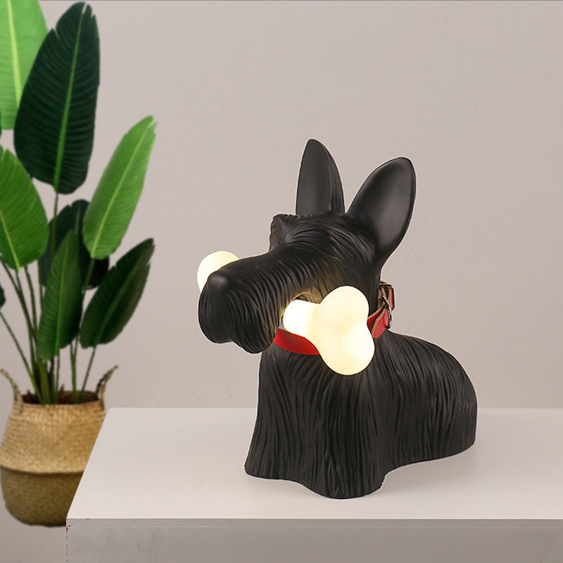 Bordlampe i resin formet som en hund – moderne