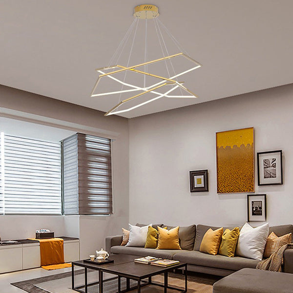 Loftlampe med polygonform – moderne geometrisk loftbelysning til stuen