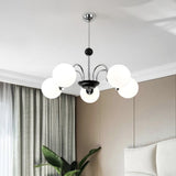 Lysekrone i glas – nordisk loftlampe til stuen