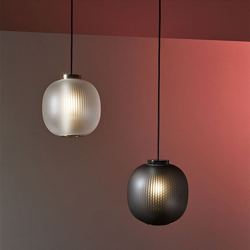 Pendel i matteret glas med lanterneform – retro hængelampe