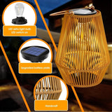 Lanterne i rattan – solcellelampe til haven med skumringssensor