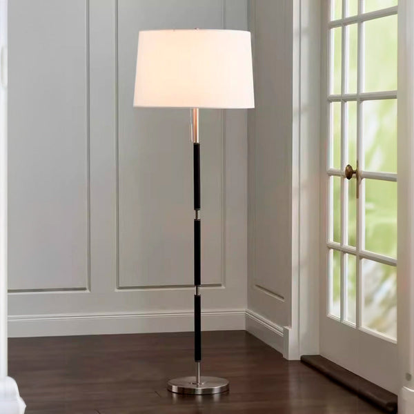 Gulvlampe i stof – postmoderne enkel standerlampe til stuen
