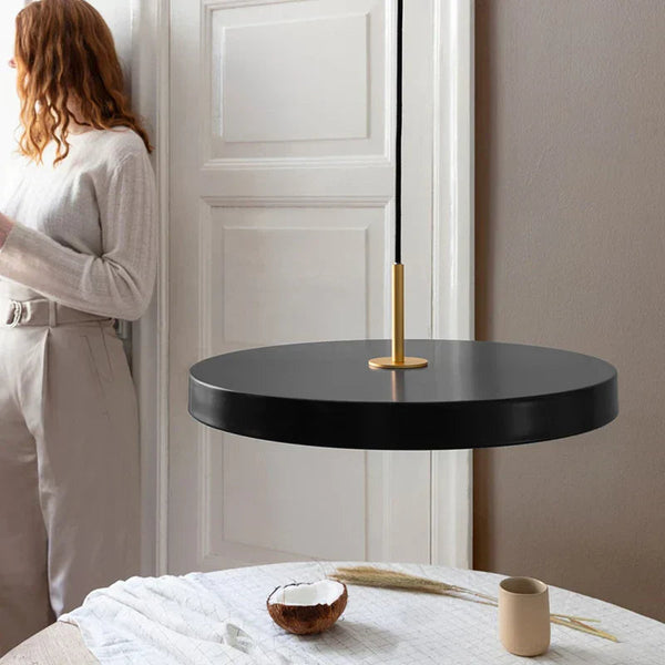 LED-pendel med ufo-form – moderne hængelampe til spisestuen