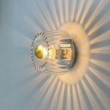 Væglampe i glas – bauhaus vægbelysning i sølv