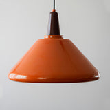 Pendel – bauhaus orange hængelampe til køkkenøen