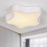 Loftlampe med stjerneform – enkel loftbelysning
