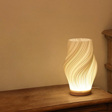 Bordlampe med bølgeformet skærm – moderne dæmpbar bordbelysning