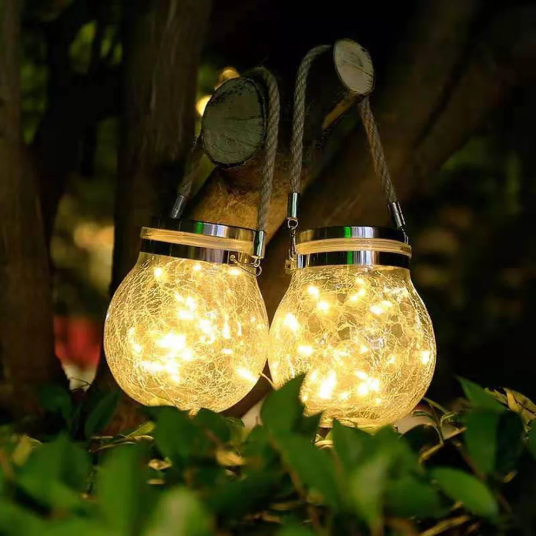 Havelampe i glas og rustfrit stål – solcellelampe til terrassen