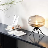 Designer-bordlampe med glasskærm – moderne