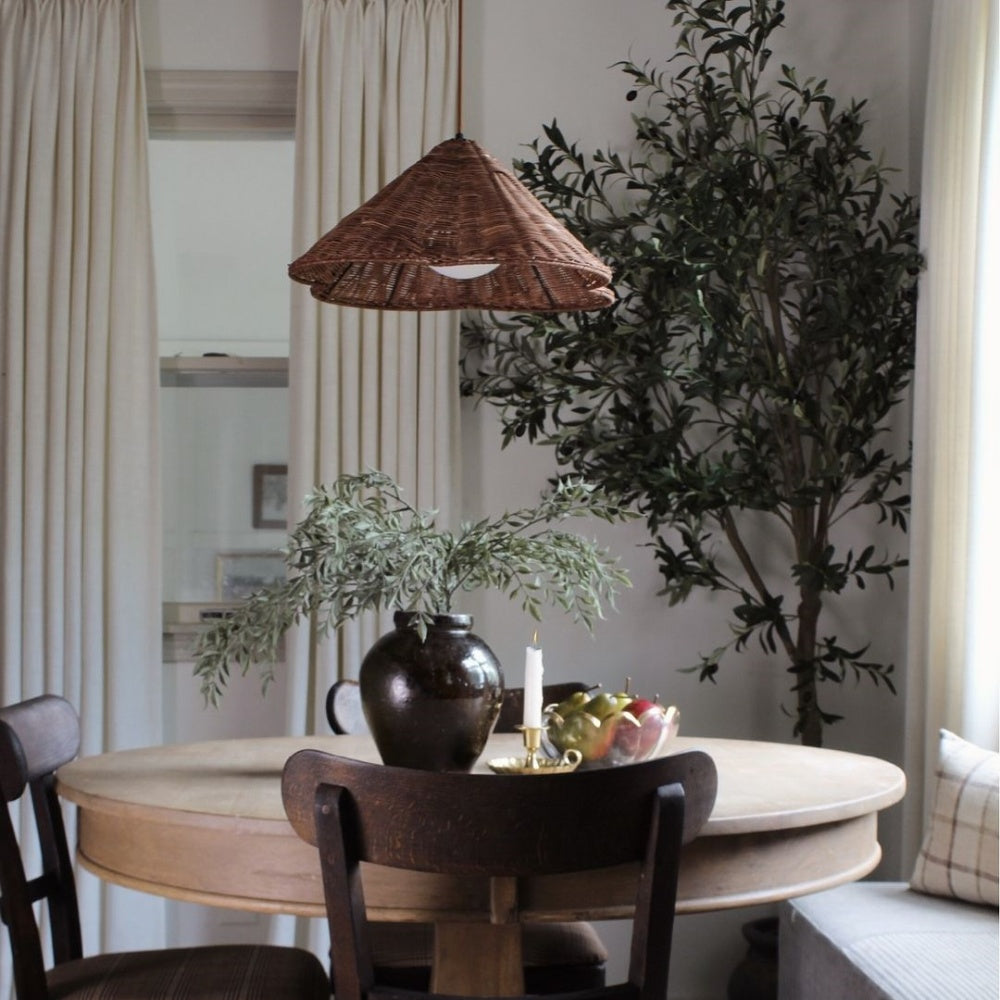 Rattanpendel med blomsterform – vintage flettet hængelampe til stuen