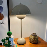 Bordlampe i metal – trådløs moderne bordbelysning
