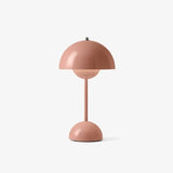 Bordlampe i metal – trådløs moderne bordbelysning