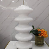Designer-bordlampe i hvidt glas – moderne