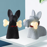 Bordlampe i resin formet som en hund – moderne
