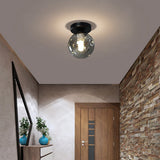 Loftlampe med glaskugle – nordisk loftbelysning