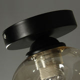 Loftlampe med glaskugle – nordisk loftbelysning