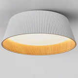 Loftlampe i resin – nordisk konisk loftbelysning