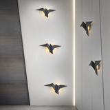 Væglampe med origamiform – dekorativ vægbelysning i metal