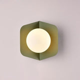 Væglampe i jern & akryl – Asta | Nordisk design