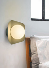 Væglampe i jern & akryl – Asta | Nordisk design
