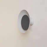 Væglampe i metal & akryl – Ivar | Nordisk design