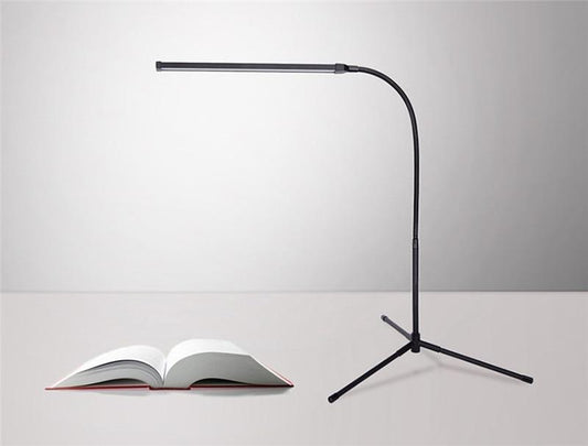 Gulvlampe i aluminium – Sune | 43 × 28 × 8 cm