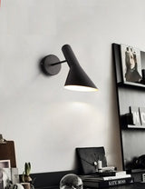 Væglampe i metal – Ulv | Integreret LED
