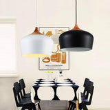 Pendellampe i jern & træ – Karl | Nordisk design