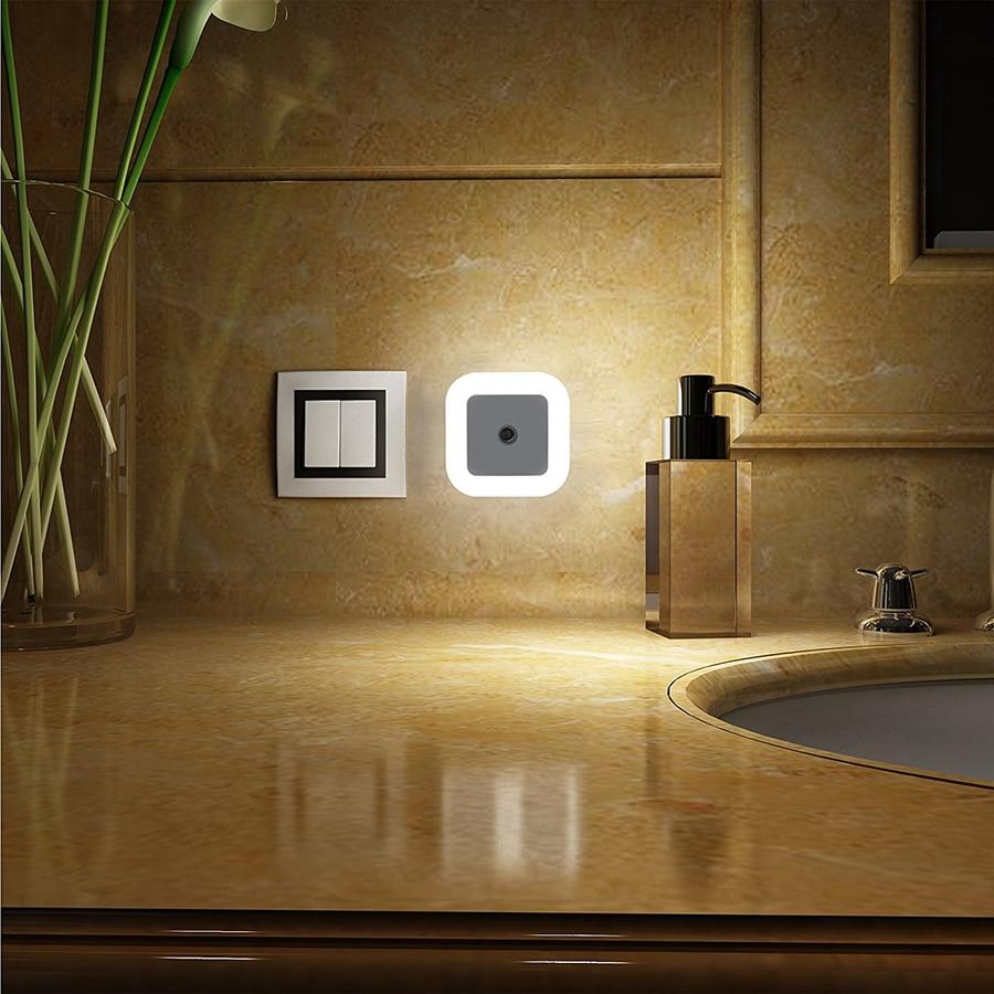 Natlampe med lyssensor – Lux | Kompakt, 6500K