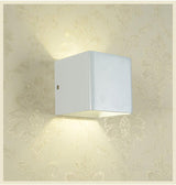 Væglampe i aluminium & akryl – Leif | Integreret LED