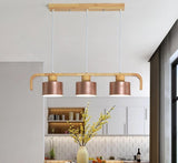 Lysekrone i jern & træ – Ilva | Nordisk design
