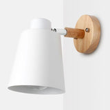 Væglampe i jern & træ – Inga | Nordisk design