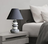 Bordlampe i keramik & stof – Lind | Nordisk design