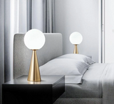 Bordlampe i metal & glas – Orre | 20 × 48 cm