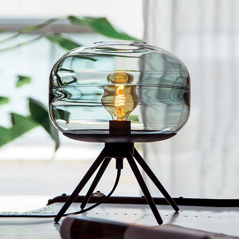 Bordlampe i glas & jern – Eivind | 28 × 36 cm