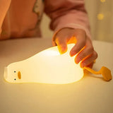 LED-natlampe formet som en and – genopladelig bordlampe med 3 lysstyrker